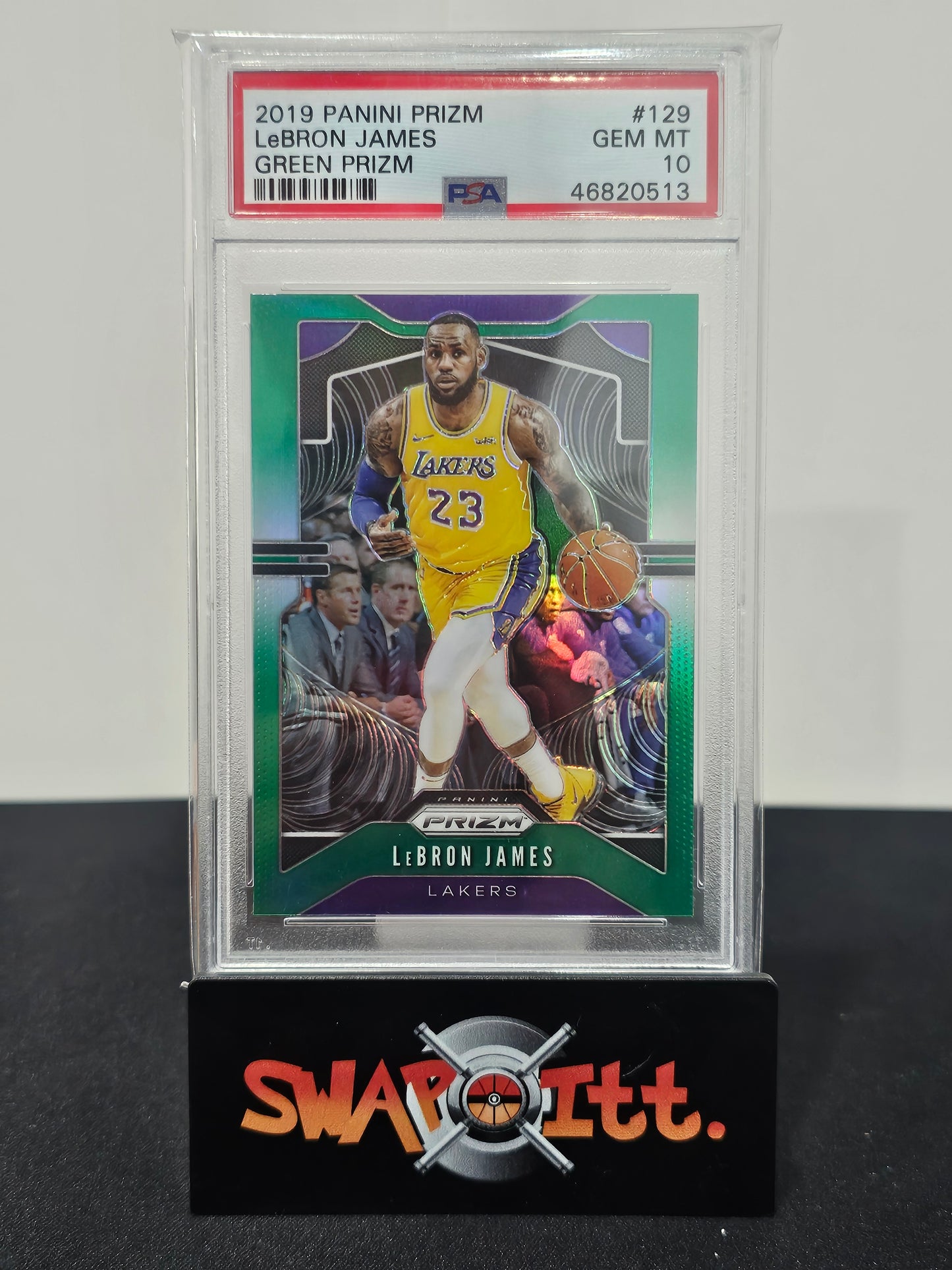 2019 panini prizm LEBRON JAMES green prizm psa 10