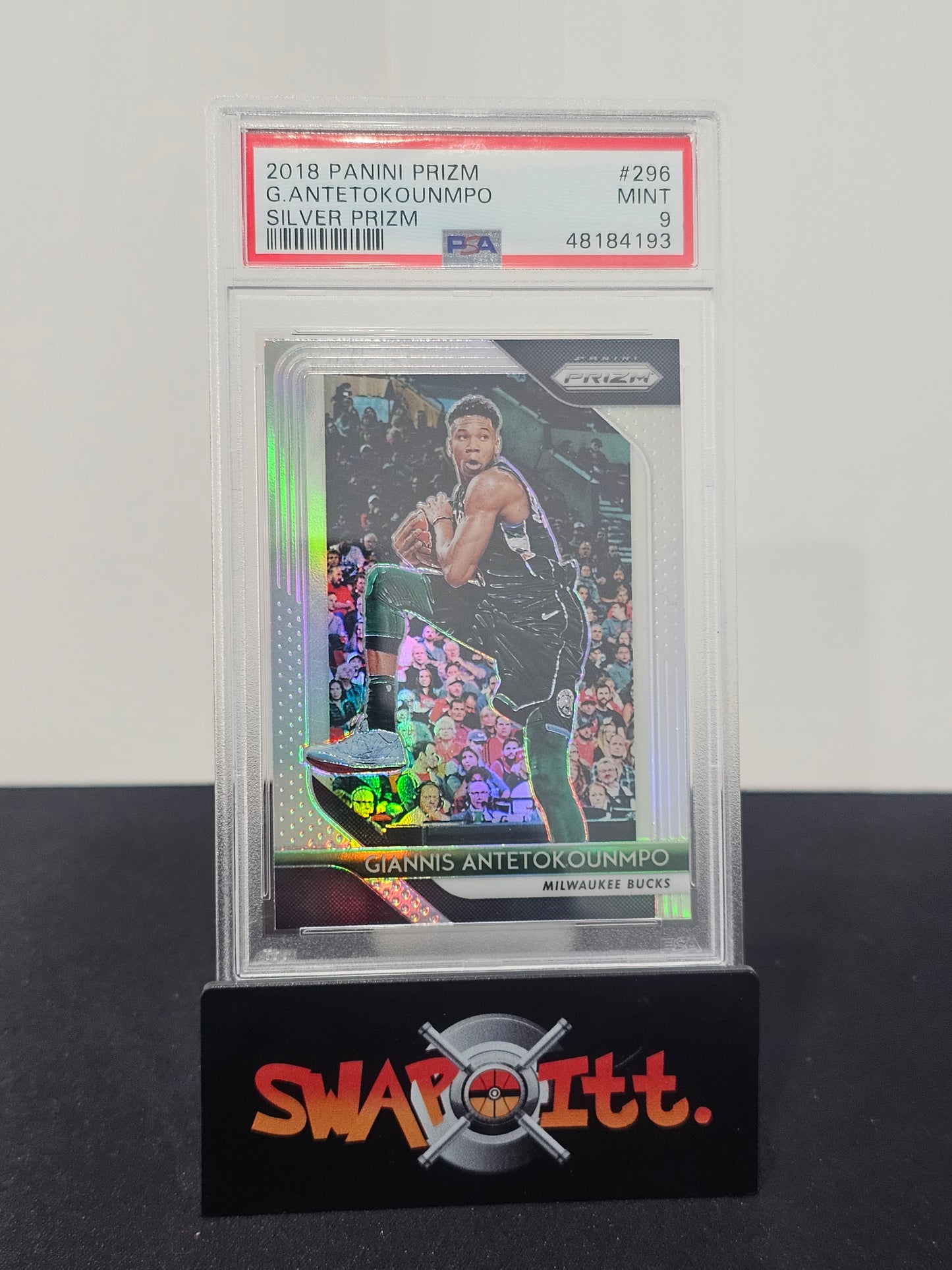 2018 panini prizm GIANNIS ANTETOKOUNMPO silver prizm Psa 9