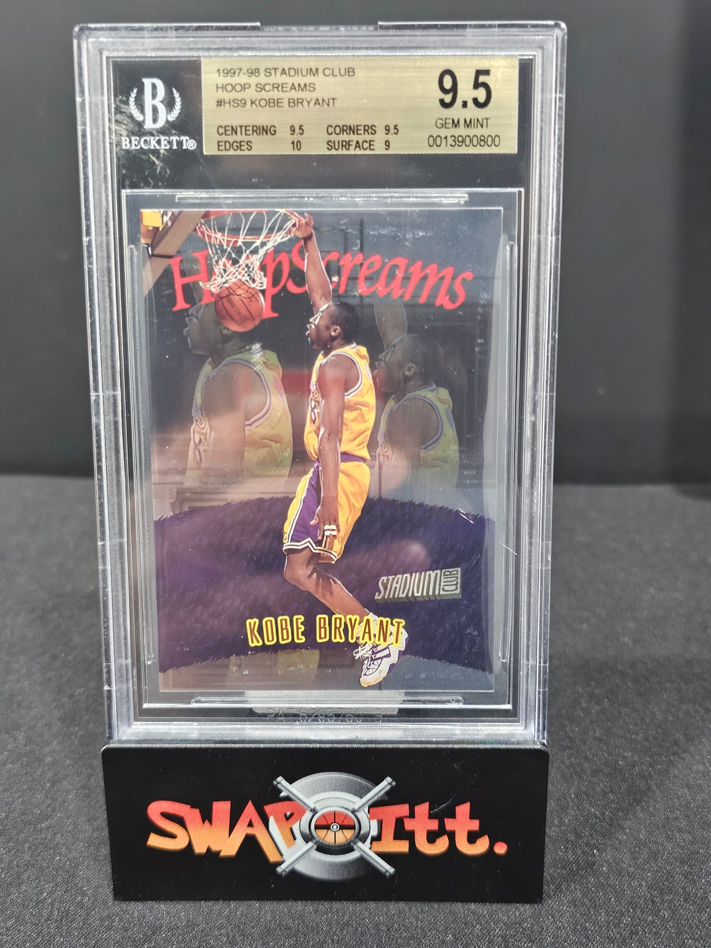 1997-98 stadium club hoop screams KOBE BRYANT bgs 9.5