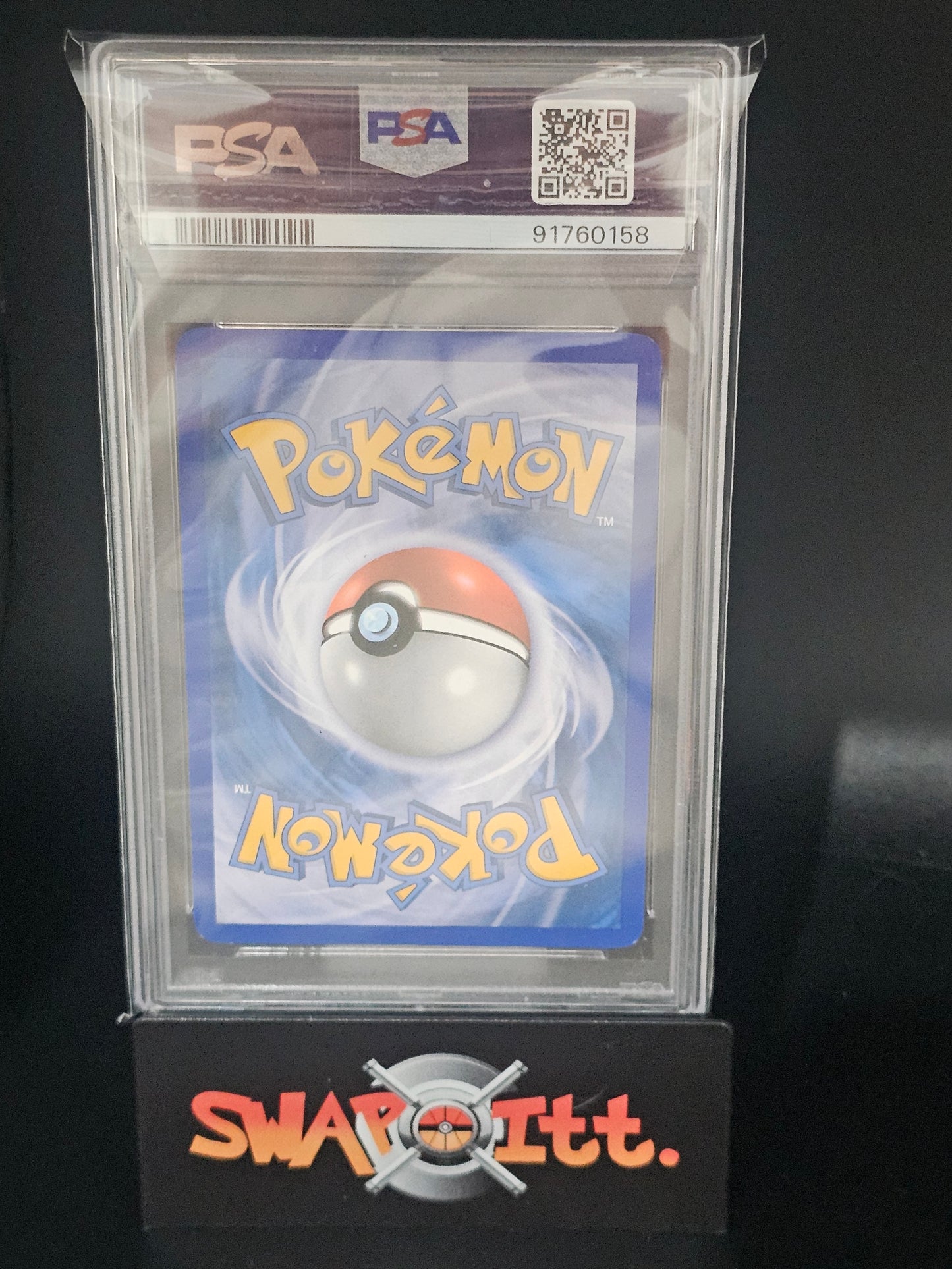 2010 pokemon hg & ss AZUMARILL-HOLO psa 8