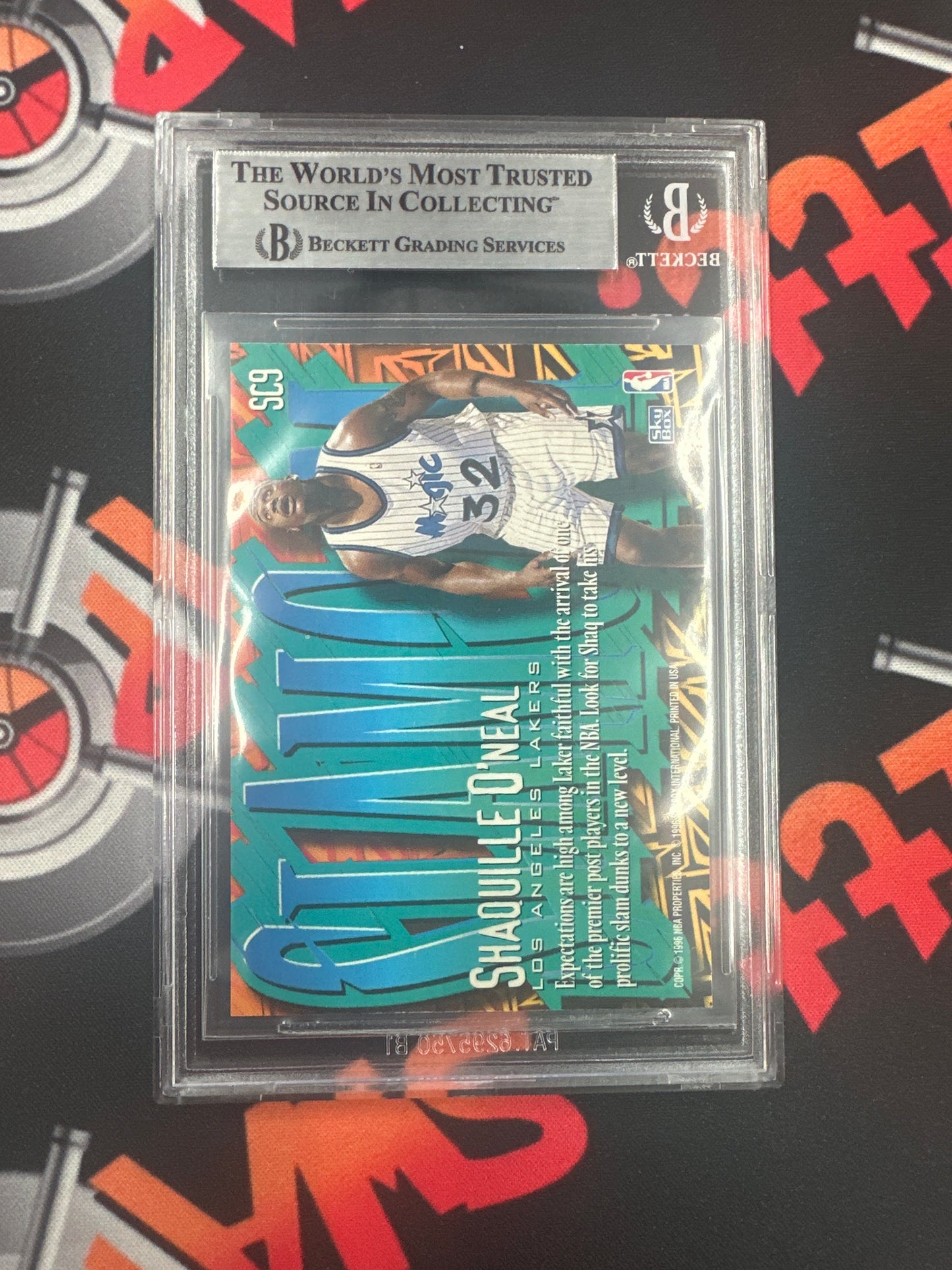 1996-97 Skybox G-Force Shaquille O’neal - Slam Cam Holofoil Insert BGS 9 #SC9